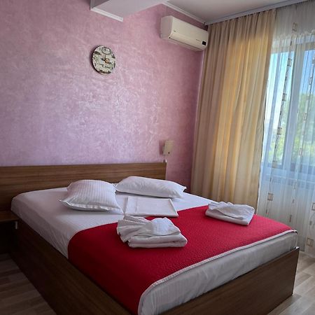 Hotel Mihaela Mamaia Kültér fotó