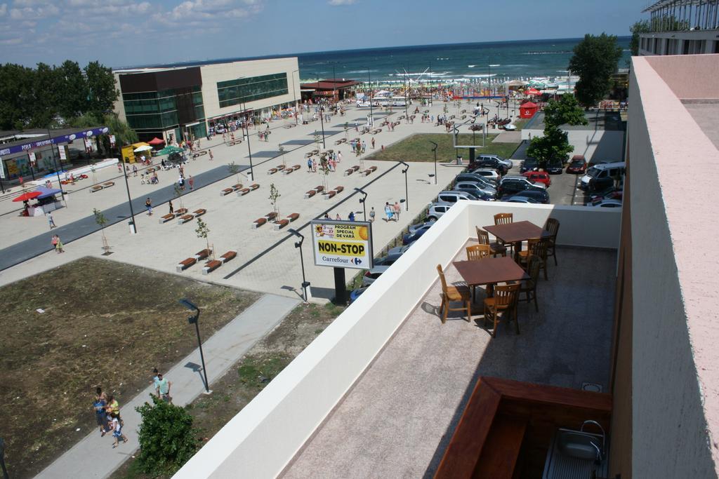 Hotel Mihaela Mamaia Kültér fotó