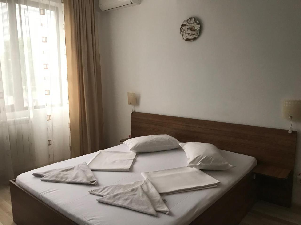 Hotel Mihaela Mamaia Kültér fotó